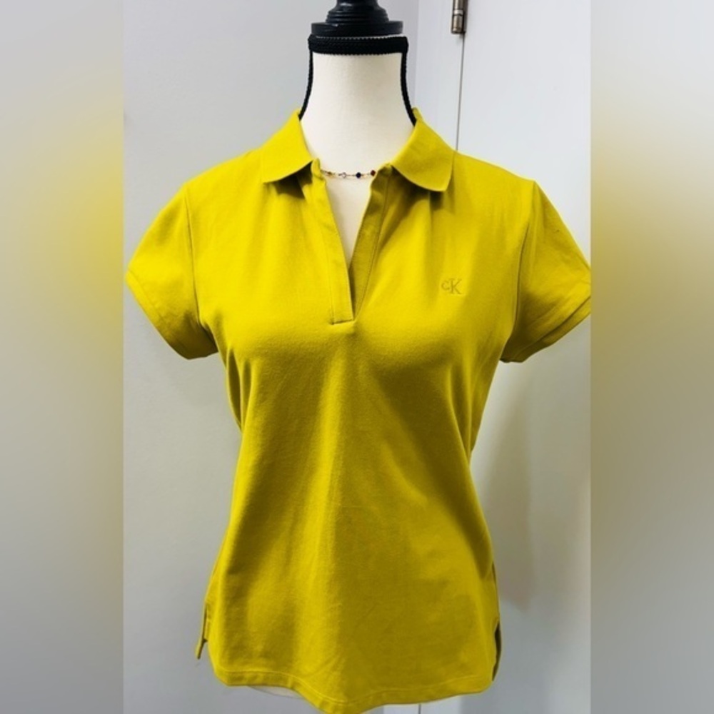 Calvin Klein Women's Golf Shirt Collared Polo V-Neck Work Tennis Short Sleeves S